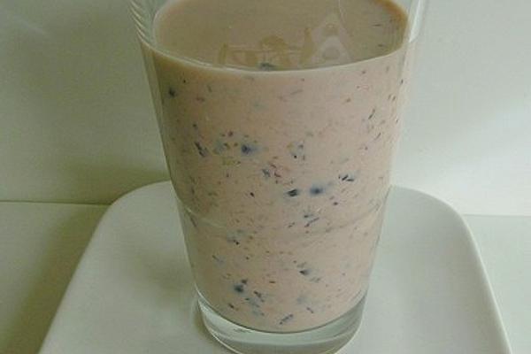 Blueberry-Vanilla Shake
