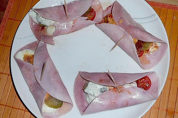 Boiled Ham Rolls with Mozzarella Filling
