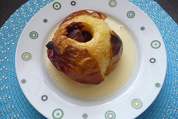 Boskoop on Vanilla Sauce