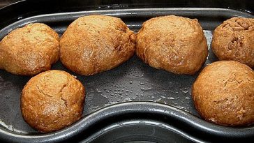 Bread Rolls for Nibblers