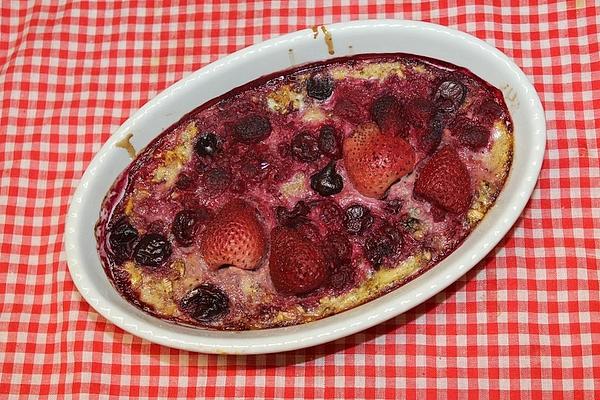 Breakfast Casserole with Berries and Nuts