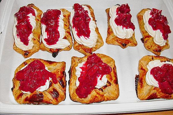 Börgits Copenhagener with Summery Compote