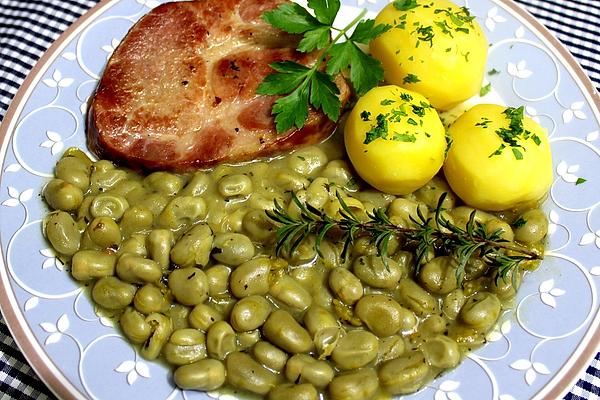 Broad Beans with Pork Belly