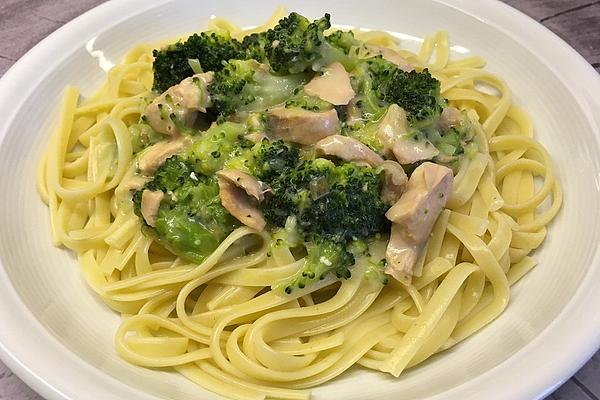 Broccoli with Salmon Cream Sauce