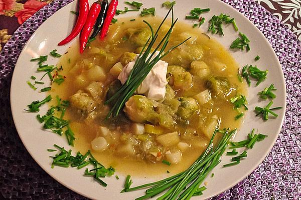 Brussels Sprouts Soup with Leek
