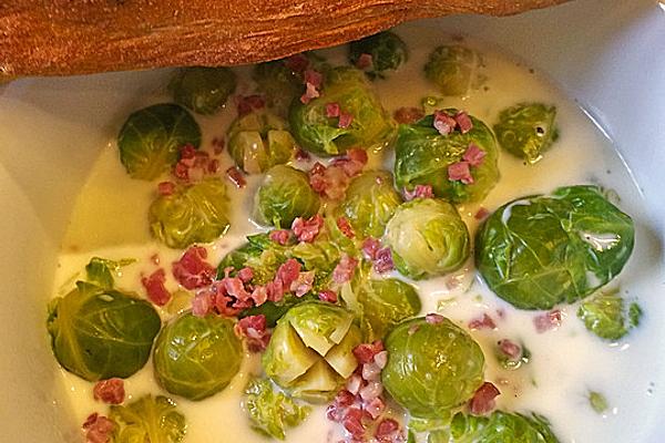 Brussels Sprouts with Cheese Sauce