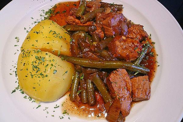 Bulgarian Green Beans with Meat