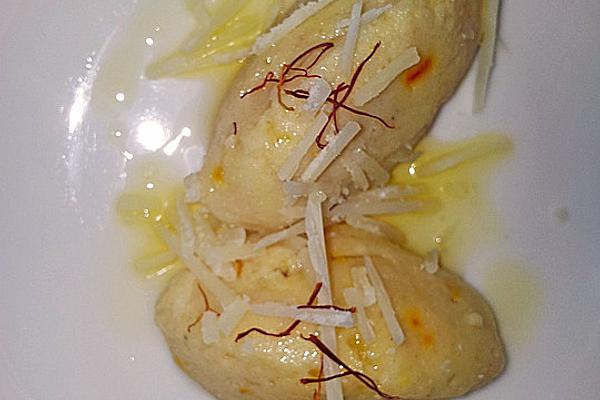 Butter Dumplings with Saffron and Parmesan