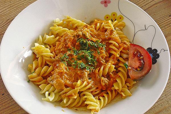 Cabbage Noodles with Sauerkraut and Minced Meat