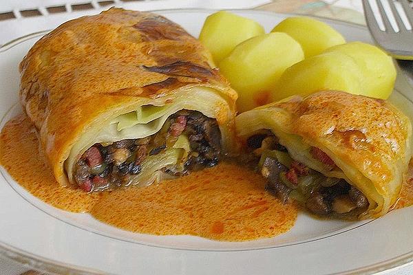 Cabbage Rolls with Mushroom Filling