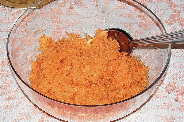 Carrot Salad with Orange Vinaigrette