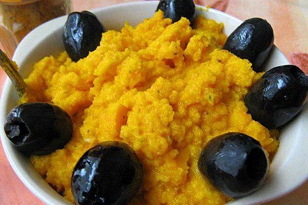 Carrot Spread with Garlic and Lime