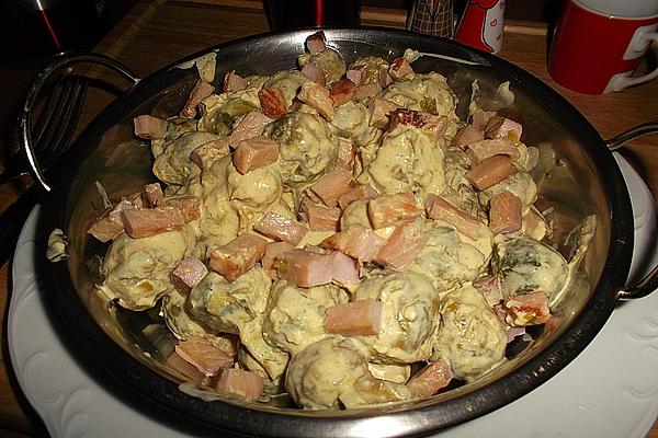 Cheese-cream Brussels Sprouts with Smoked Pork