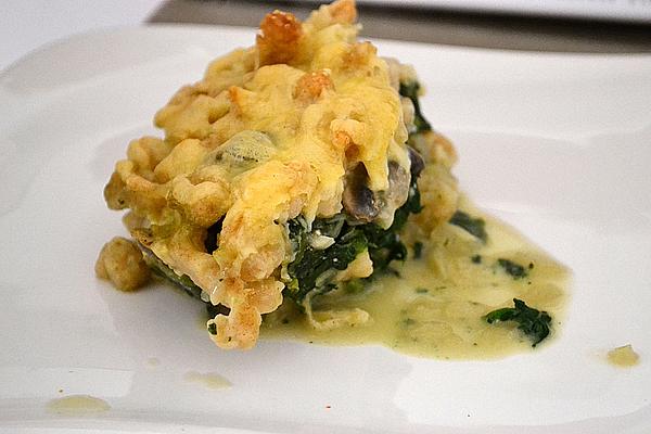 Cheese Spaetzle with Spinach Leaves