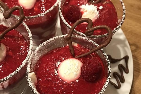Cheesecake Christmas Dessert in Glass