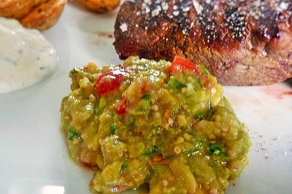 Chica`s Tomatillo and Avocado Salsa