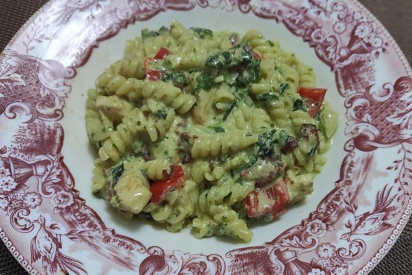 Chicken Bacon Pesto Pasta