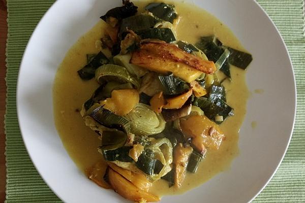 Chicken Breast in Mango – Coconut Sauce