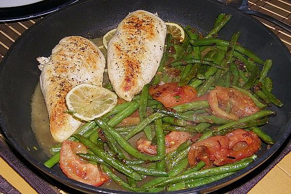 Chicken Breast with Bean Vegetables