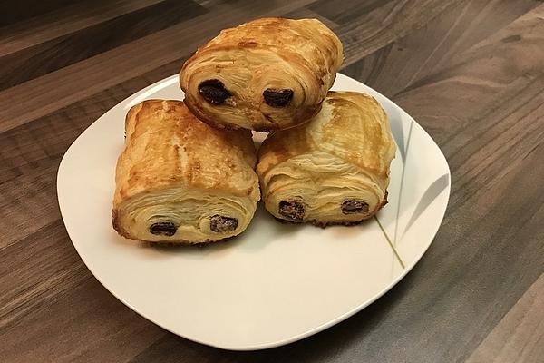 Chocolate Croissants – Pain Au Chocolat