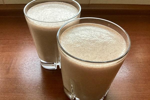 Chocolate Hazelnut Banana Milkshake
