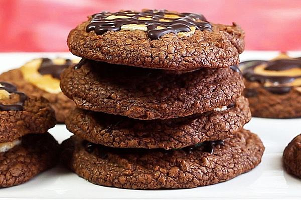 Chocolate Marshmallow Cookies