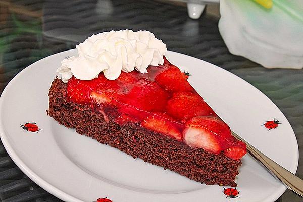 Chocolate Strawberry Cake