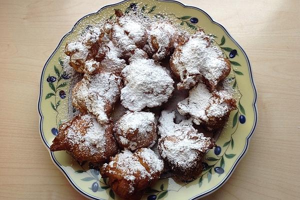 Choux Pastry Donuts with Vanilla Sauce