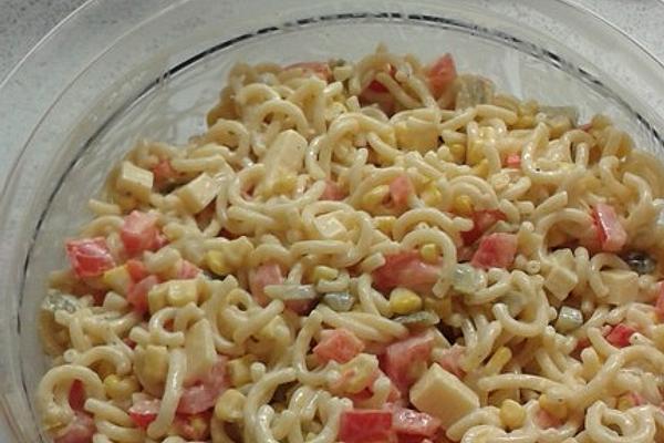 Colorful Pasta Salad Vegetarian