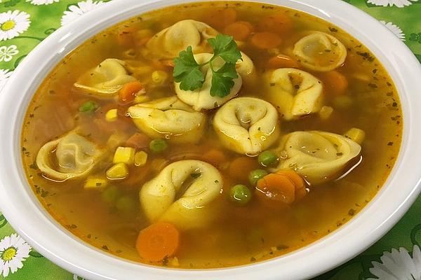 Colorful Tortellini Soup