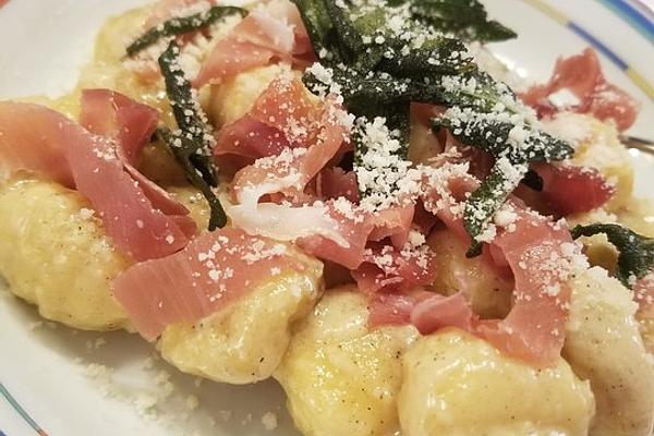 Cookies Sage Gnocchi with Parma Ham
