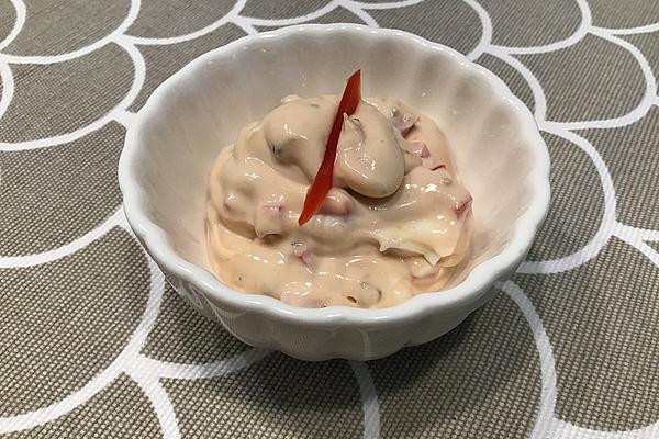 Cream Cheese Spread with Sweet Chili Sauce