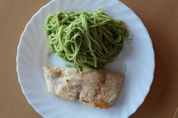 Creamy Avocado and Spinach Pasta
