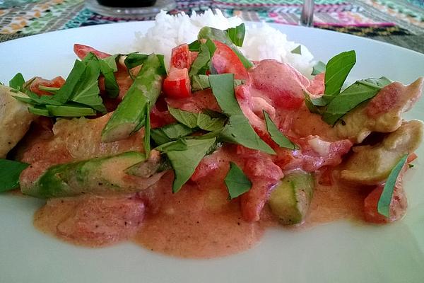 Creamy Chicken Breast and Tomato Pan