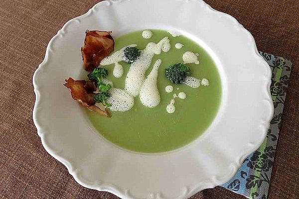 Creamy Pea Soup with Smoked Salmon