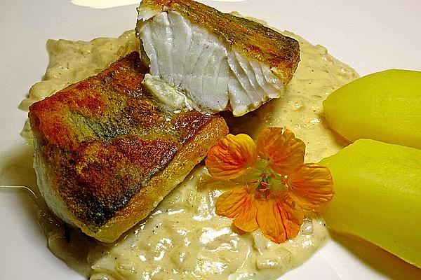 Crispy Fried Pikeperch on Horseradish Sauce