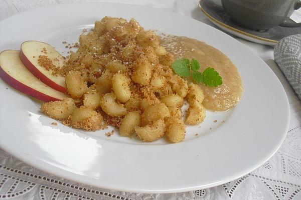 Crumb Pasta with Applesauce