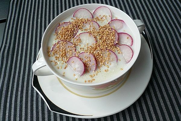 Crumbly Cold Cucumber Soup
