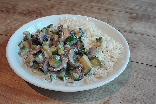 Crumbly Zucchini Mushroom Pan