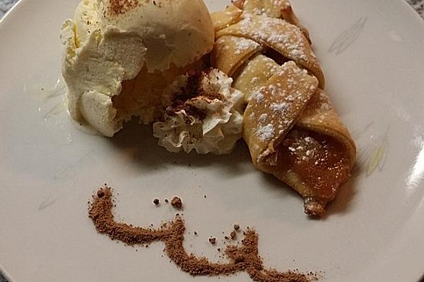 Crunchy Apple Turnovers