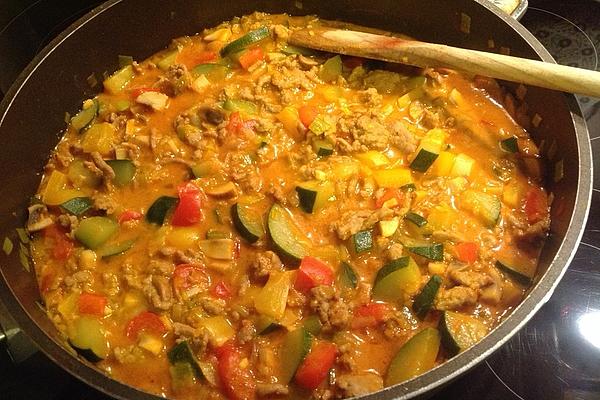 Curry with Turkey, Vegetables and Tangerines