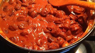 Low-carb Currywurst Pot