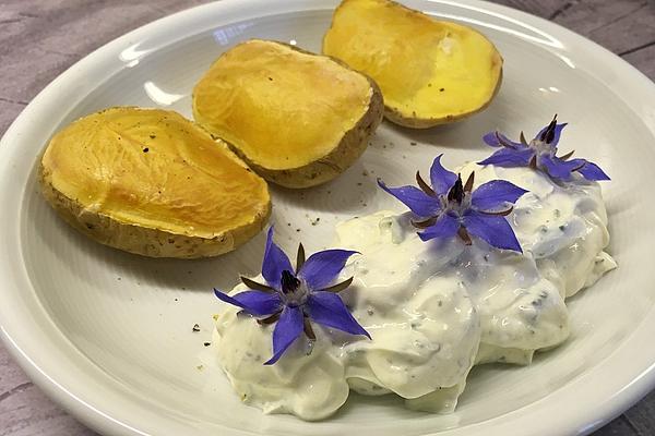 Easy and Quick Garlic Herb Dip