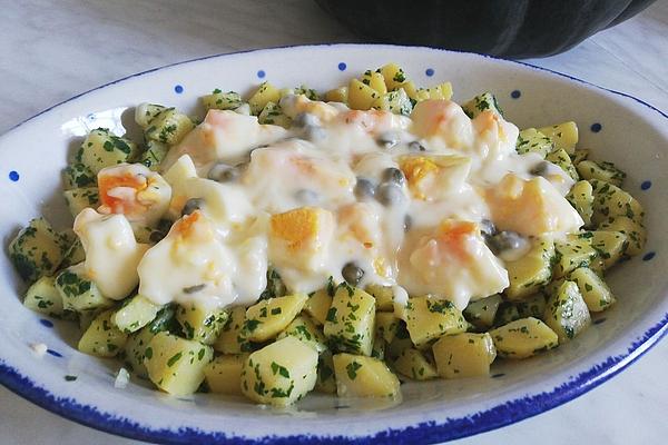 Egg Ragout with Capers in Potato Edge