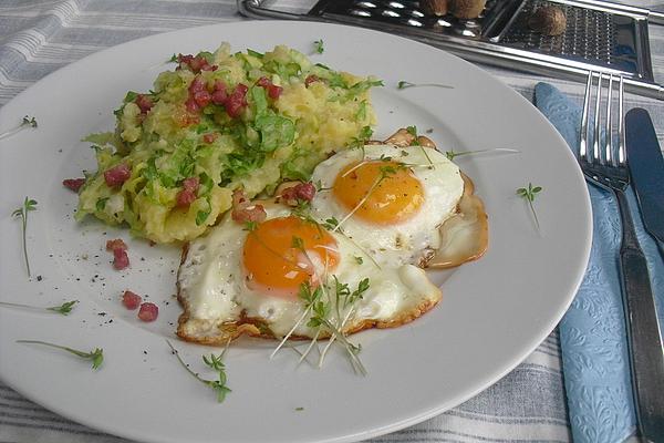 Endive Potato Mash with Fried Egg