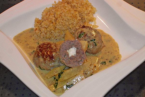 Feta Meatballs in Kohlrabi Cream Sauce