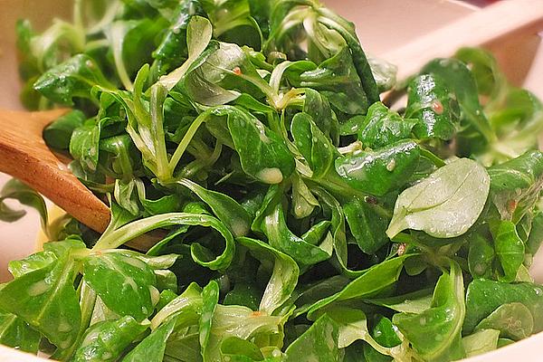 Fine Salad with Orange Dressing