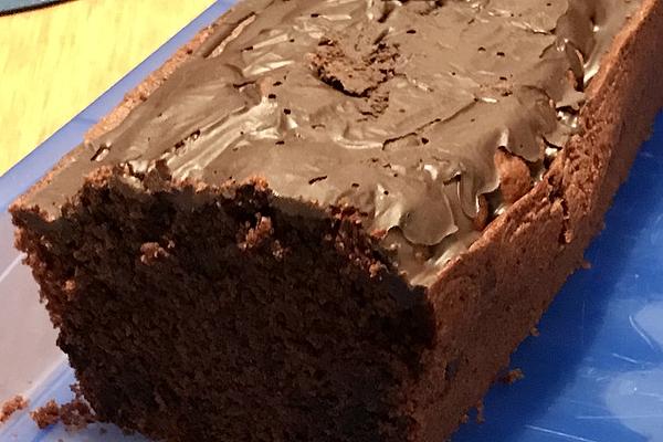 Fluffy, Juicy Chocolate Cake