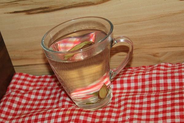 Fresh Ginger Tea with Lime and Honey