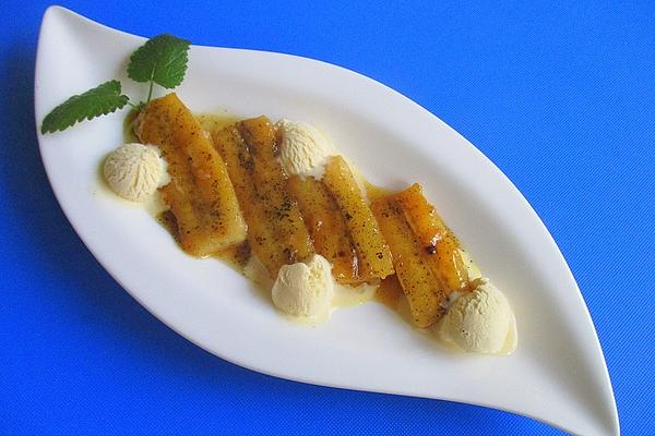 Fried Banana with Maple Syrup